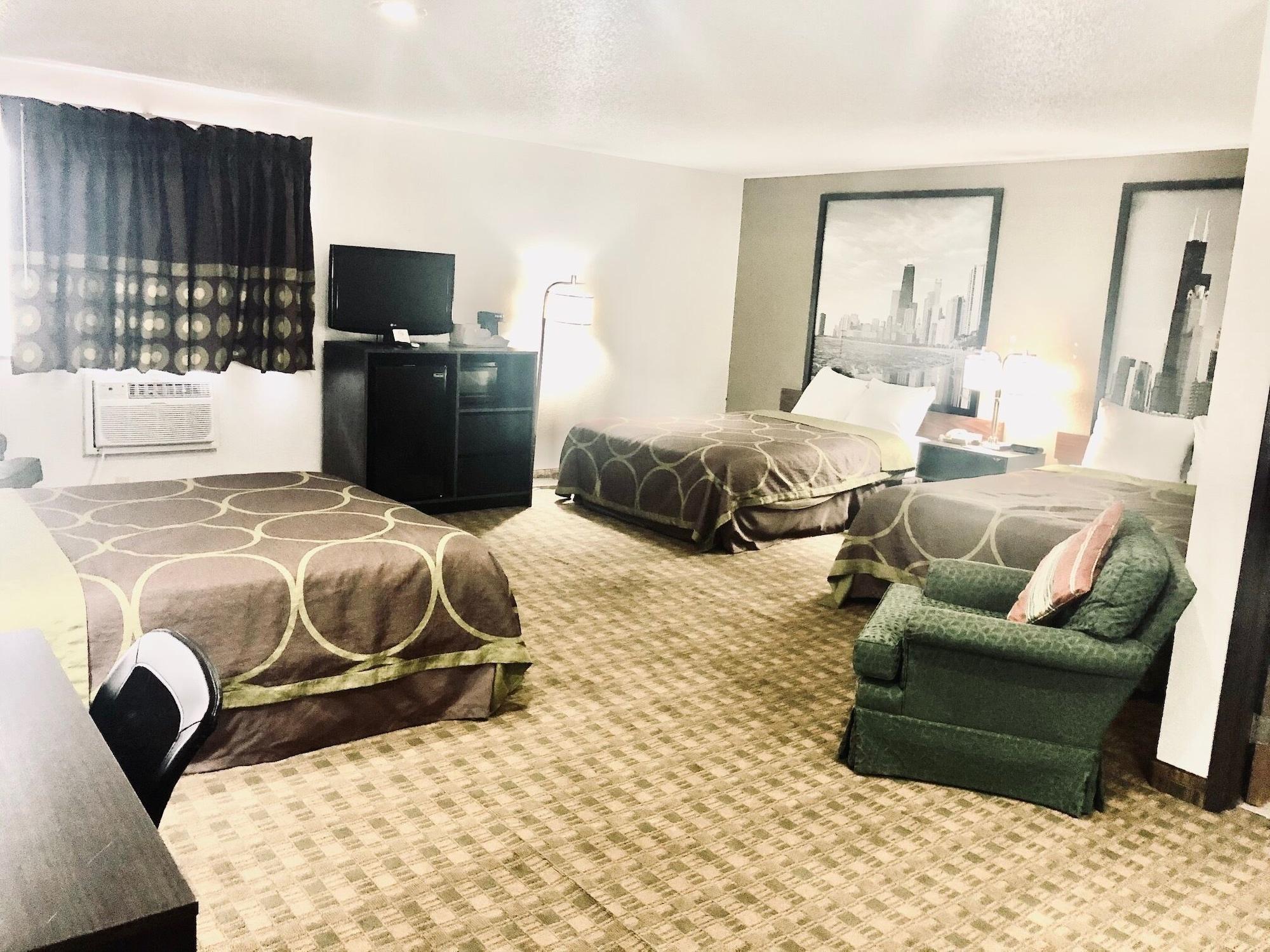 Super 8 by Wyndham Peru Starved Rock State Park Hotel Bagian luar foto